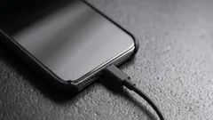 Jak ładować telefon, aby bateria działała przez lata – wystarczy jedna prosta zasada.